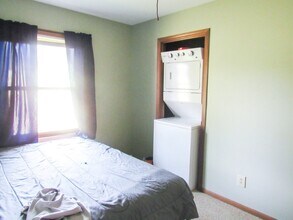 607 Marvin Ave in Grinnell, IA - Building Photo - Building Photo