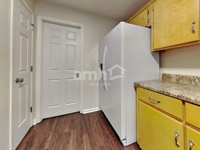 230 Fontenot Dr in Savannah, GA - Building Photo - Building Photo