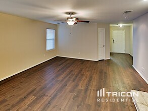2241 Cavalry Dr in Fort Worth, TX - Building Photo - Building Photo