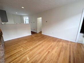 40 Lewis St, Unit 2 in Boston, MA - Building Photo - Building Photo