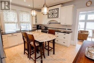 98 Central Ave in London, ON - Building Photo - Building Photo