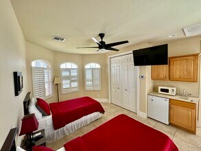 1740 Ludlow Rd in Marco Island, FL - Building Photo - Building Photo