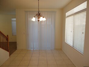 1328 E Weatherby Way in Chandler, AZ - Foto de edificio - Building Photo