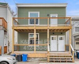 477 Norton St in Pittsburgh, PA - Building Photo