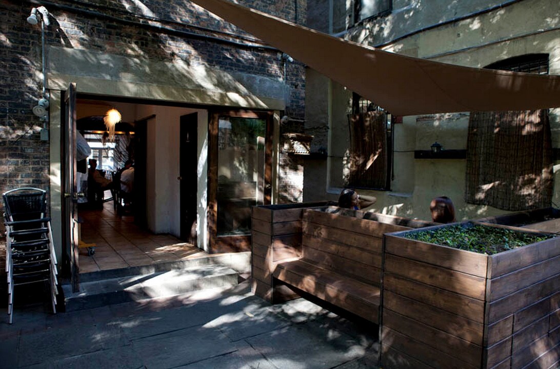 126 E 7th St in New York, NY - Foto de edificio