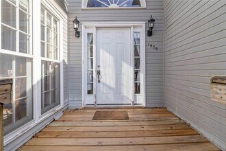 1679 Paddlewheel Dr NE in Marietta, GA - Building Photo - Building Photo