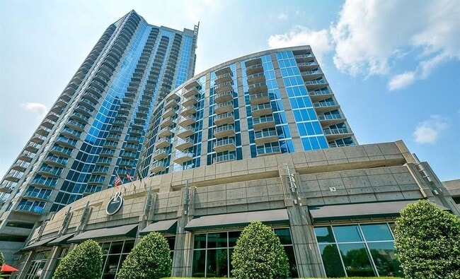 400 W Peachtree St NW in Atlanta, GA - Building Photo - Building Photo