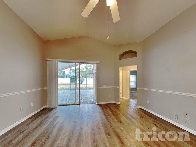 24839 Gun Smoke Dr in Land O Lakes, FL - Foto de edificio - Building Photo