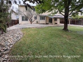 11600 E Adriatic Pl in Aurora, CO - Building Photo - Building Photo