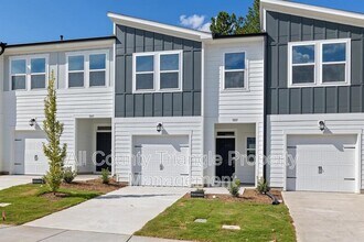 3105 Vitner Dr in Durham, NC - Building Photo - Building Photo