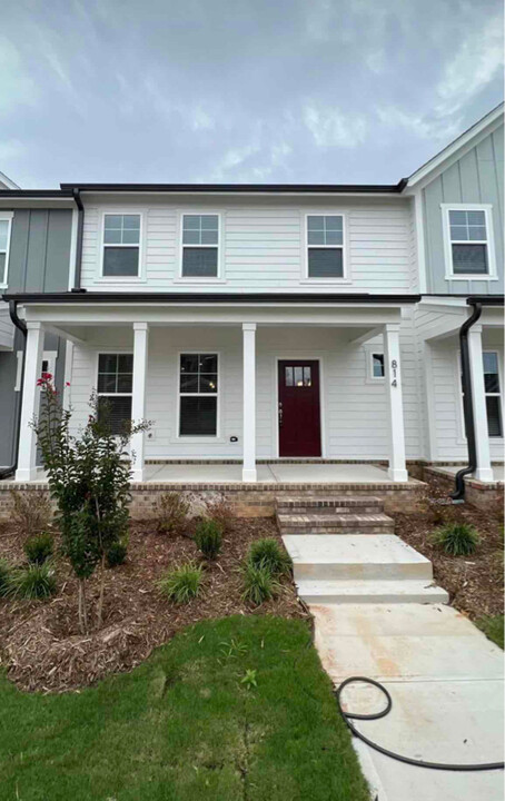 814 Silo Pk Dr in Wake Forest, NC - Building Photo