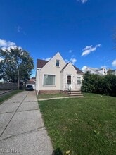 10613 Vernon Ave in Garfield Heights, OH - Building Photo - Building Photo