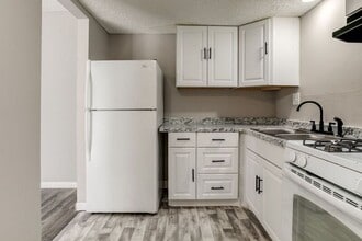 3307 Wood Ave in Kansas City, KS - Building Photo - Building Photo