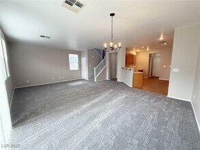 6255 W Arby Ave in Las Vegas, NV - Foto de edificio - Building Photo