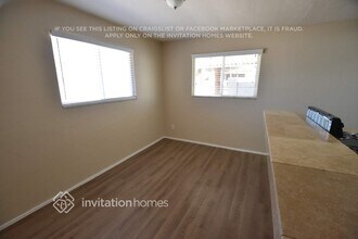 3026 W Lawrence Ln in Phoenix, AZ - Building Photo - Building Photo