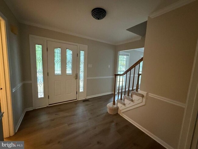 3310 Applegrove Ct in Herndon, VA - Foto de edificio - Building Photo