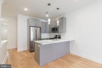 2404 Master St-Unit -1 in Philadelphia, PA - Building Photo - Building Photo