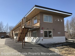 Beluga Flats in Anchorage, AK - Foto de edificio - Building Photo