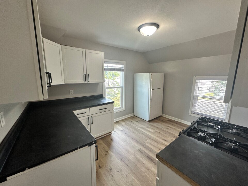 1020 Emerson Ave in South Bend, IN - Building Photo