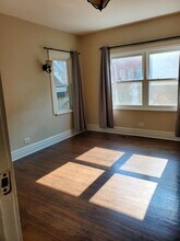 400 S 4th Ave, Unit Spacious 3 bedroom, 1 bat in Maywood, IL - Building Photo - Building Photo
