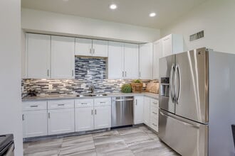 116 N 40th St in Omaha, NE - Building Photo - Building Photo