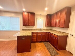 11 Byron St in Malden, MA - Building Photo - Building Photo