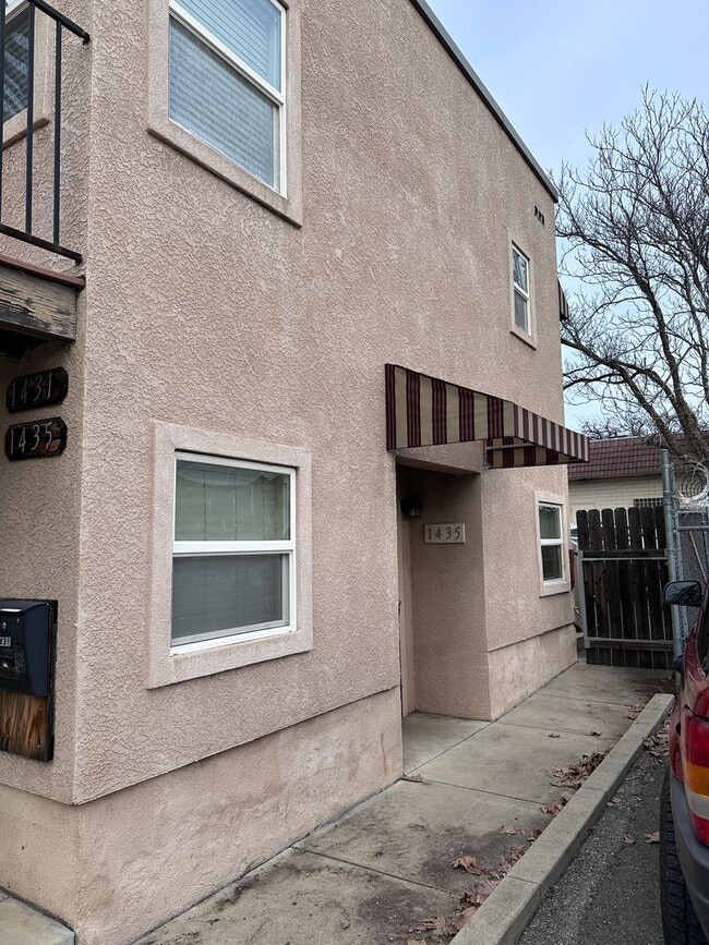 property at 1435 Lincoln St