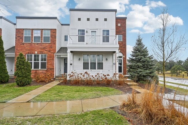 property at 905 Times Square Dr