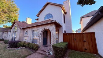 4324 S Capistrano Dr in Dallas, TX - Building Photo
