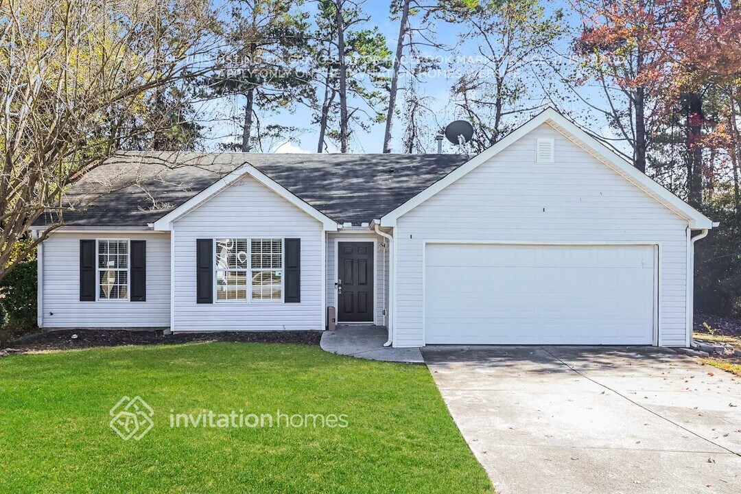 1081 Shelby Lynn Ct in Sugar Hill, GA - Foto de edificio