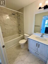 461 Green Rd in Hamilton, ON - Building Photo - Building Photo