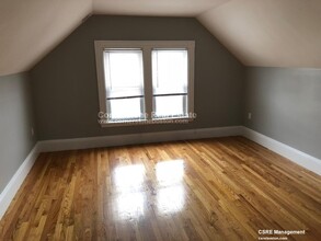 122 Calumet St, Unit 3 in Boston, MA - Building Photo - Building Photo