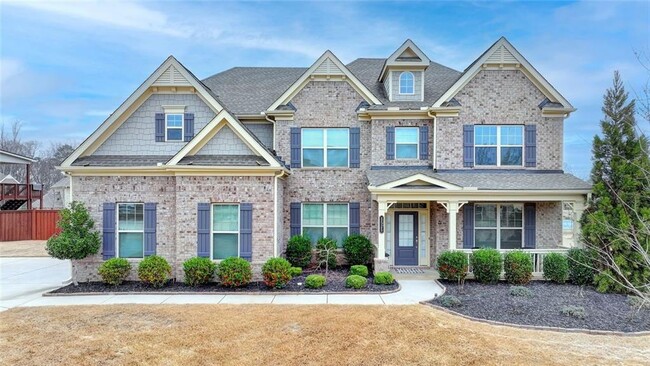 property at 5525 Nesmith Ct