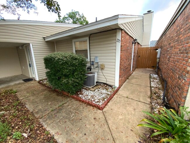 223 Indian Oaks Dr in Destin, FL - Building Photo - Building Photo