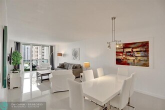 19390 Collins Ave in Sunny Isles Beach, FL - Building Photo - Building Photo
