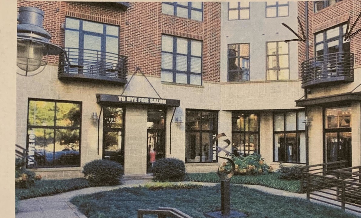 101 W Court St-Unit -220 in Greenville, SC - Building Photo