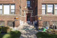 2500-2502 W Eastwood Ave in Chicago, IL - Building Photo - Building Photo