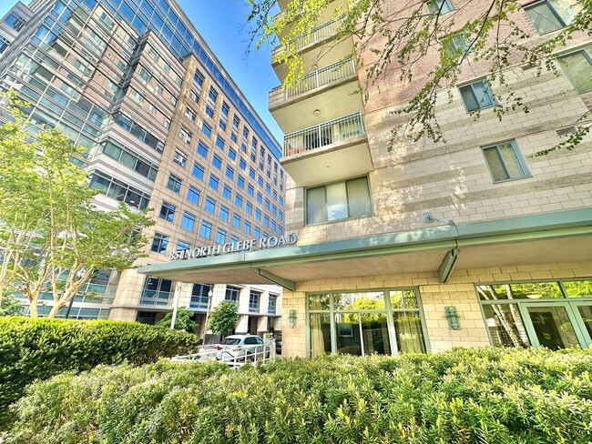 851 N Glebe Rd, Unit 1714 in Arlington, VA - Building Photo - Building Photo
