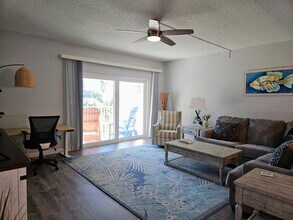 255 Capri Cir N in Treasure Island, FL - Building Photo - Building Photo