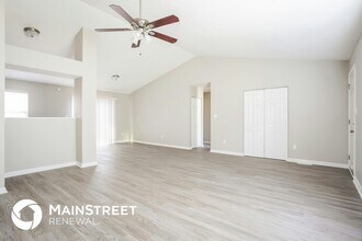 4105 Summitview Dr in Greensboro, NC - Building Photo - Building Photo