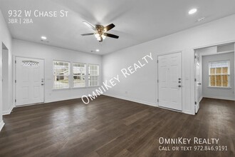 932 W Chase St in Denison, TX - Building Photo - Building Photo
