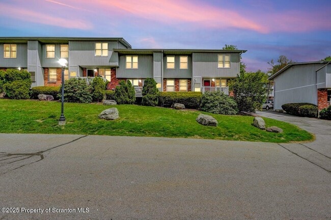 property at 26 Abington Gardens Dr