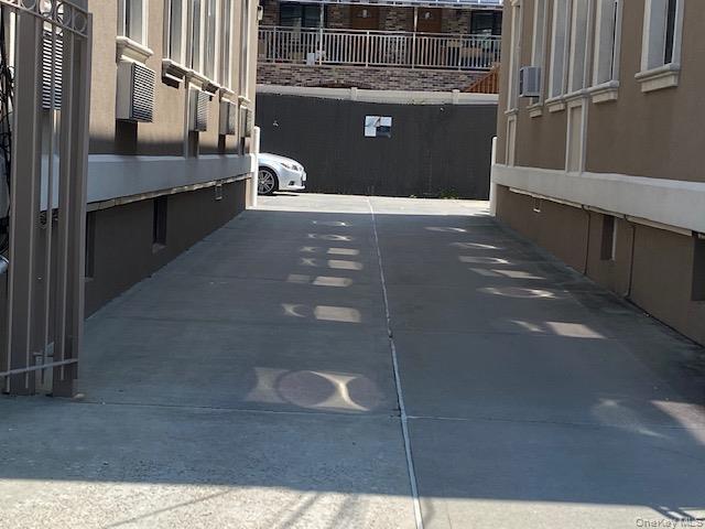 40-15 214th Pl in Queens, NY - Building Photo - Building Photo