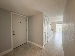 723 115th Ave N in St. Petersburg, FL - Building Photo - Building Photo