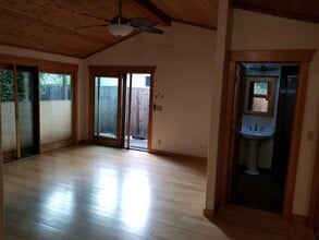 740 N Pine St in Ukiah, CA - Building Photo - Building Photo