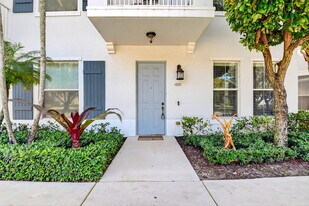 1371 Vía De Pepi in Boynton Beach, FL - Building Photo