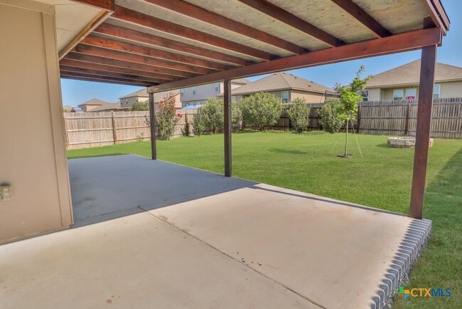 1560 Gateshead Dr in Seguin, TX - Building Photo - Building Photo