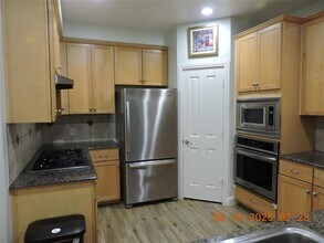 2410 Calumet St in Houston, TX - Building Photo - Building Photo