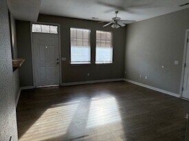 705 Arkansas St in Lawrence, KS - Building Photo