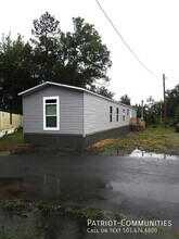 475 E Robins St in Conway, AR - Building Photo - Building Photo